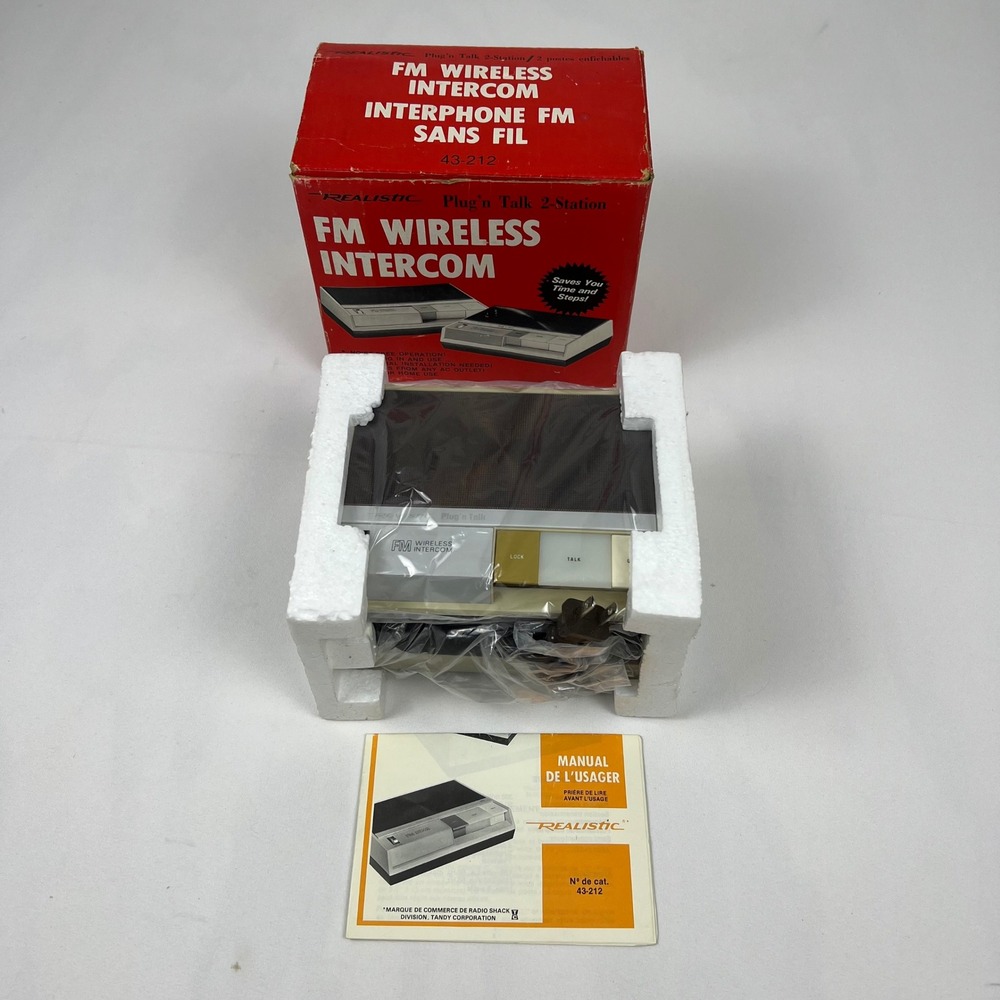 Realistic FM Wireless Intercom Plug n Talk 2-Station 43-212 Vintage Radio Shack